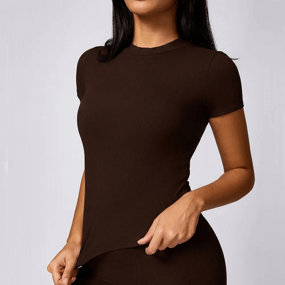 
                  
                    Dames Ribbed Yoga Crop Top – Ademend & Sneldrogend - SkinzLine
                  
                