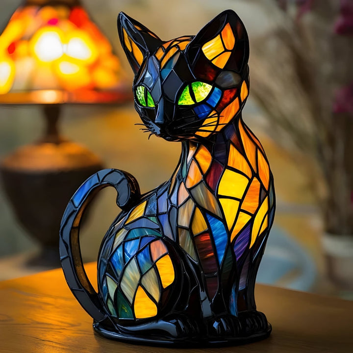 Tafellamp met kat in glas-in-lood, kleurrijk mozaïekpatroon en warme gloed, nachtkastverlichting