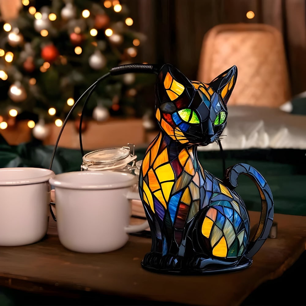 Tafellamp met kat in glas-in-lood, kleurrijk mozaïekpatroon en warme gloed, nachtkastverlichting