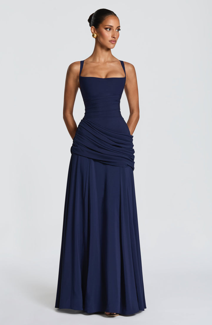 Destiny maxi-jurk van chiffon met waterval-hals en rugveter