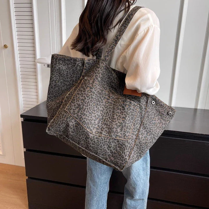 Oversized Canvas Schoudertas met Luipaardprint - Lila