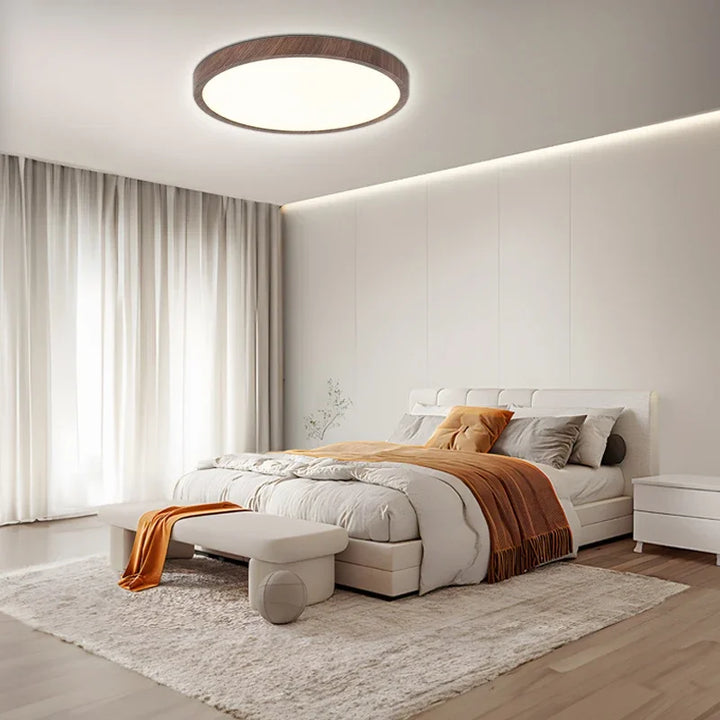 Ultradunne ronde plafondlamp van notenhout voor elegante, moderne ruimtes