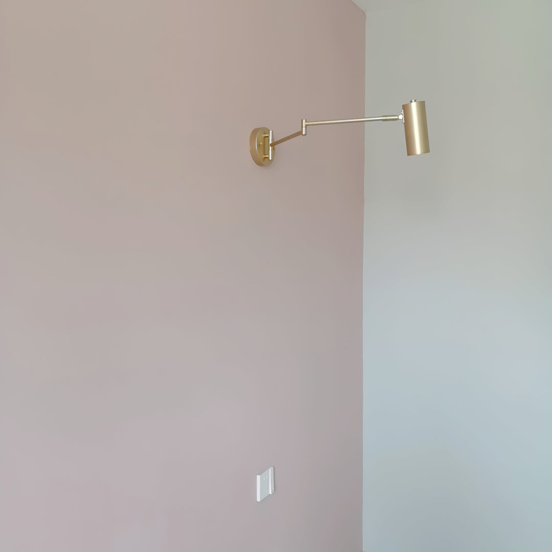 Wandlamp met zwenkarm en verstelbare kop als leeslamp