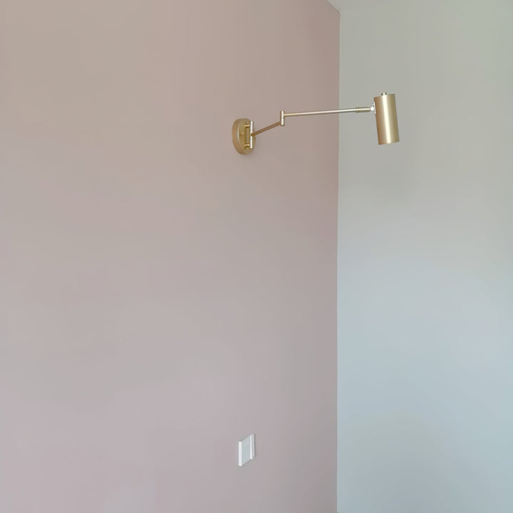 Wandlamp met zwenkarm en verstelbare kop als leeslamp