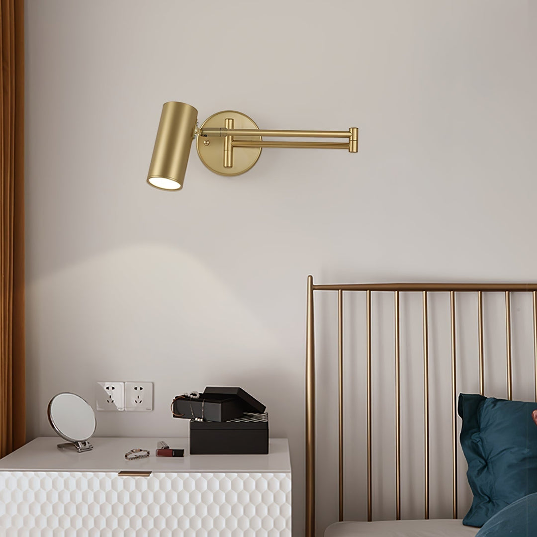 Wandlamp met zwenkarm en verstelbare kop als leeslamp