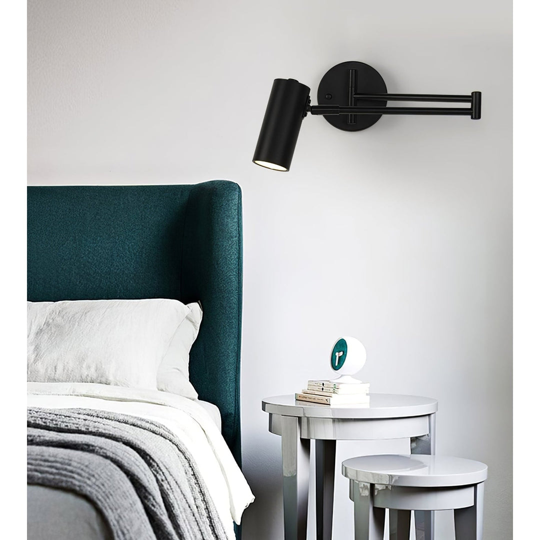 Wandlamp met zwenkarm en verstelbare kop als leeslamp