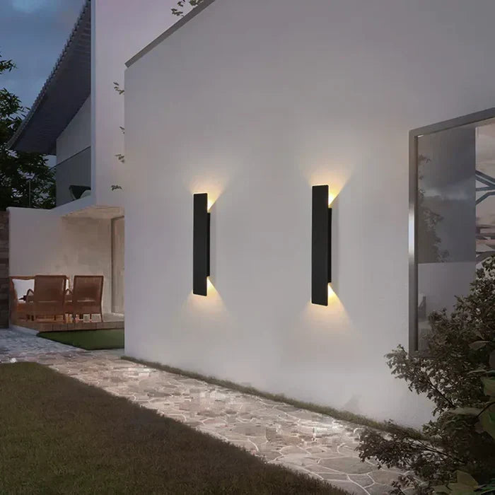 StormGlow Light - Weerbestendige LED-wandlamp