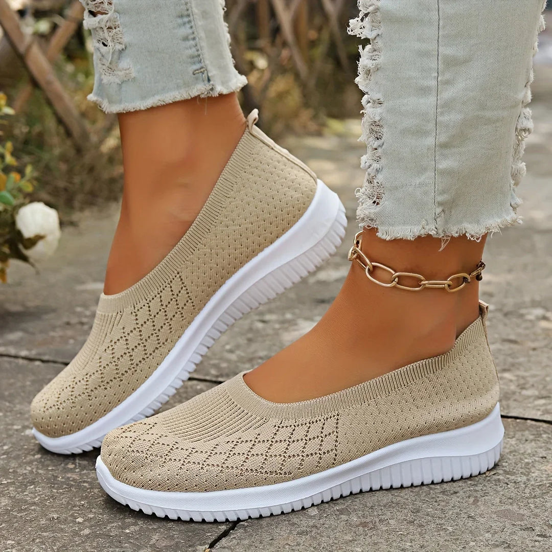 Ademende gebreide instapsneakers met antislipzool