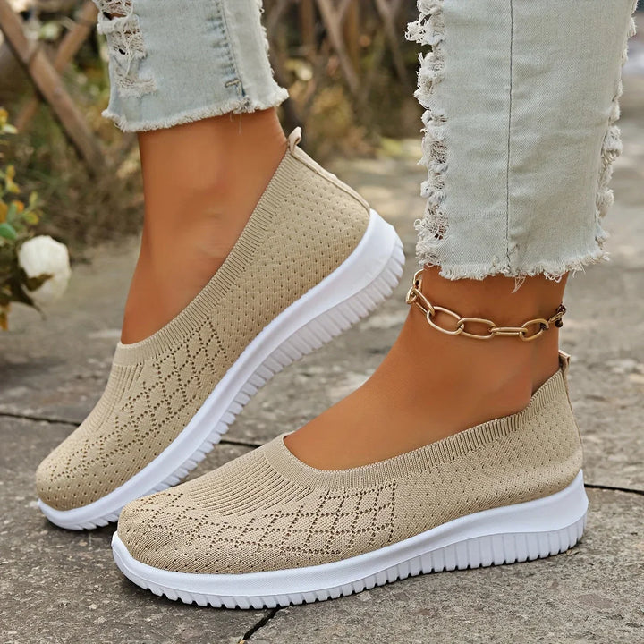Ademende gebreide instapsneakers met antislipzool