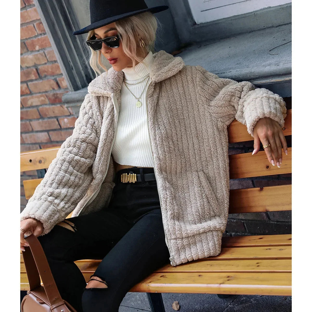 Zachte fleece jack met rits en brede kraag