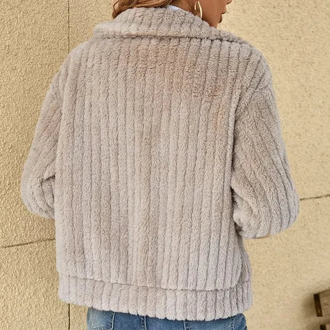 Zachte fleece jack met rits en brede kraag