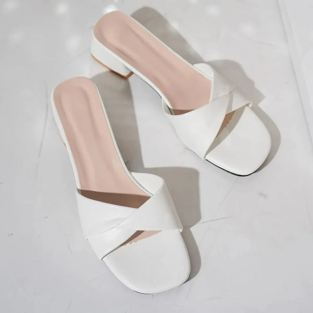 Dames slippers met kruisbanden en blokhak, kunstleer