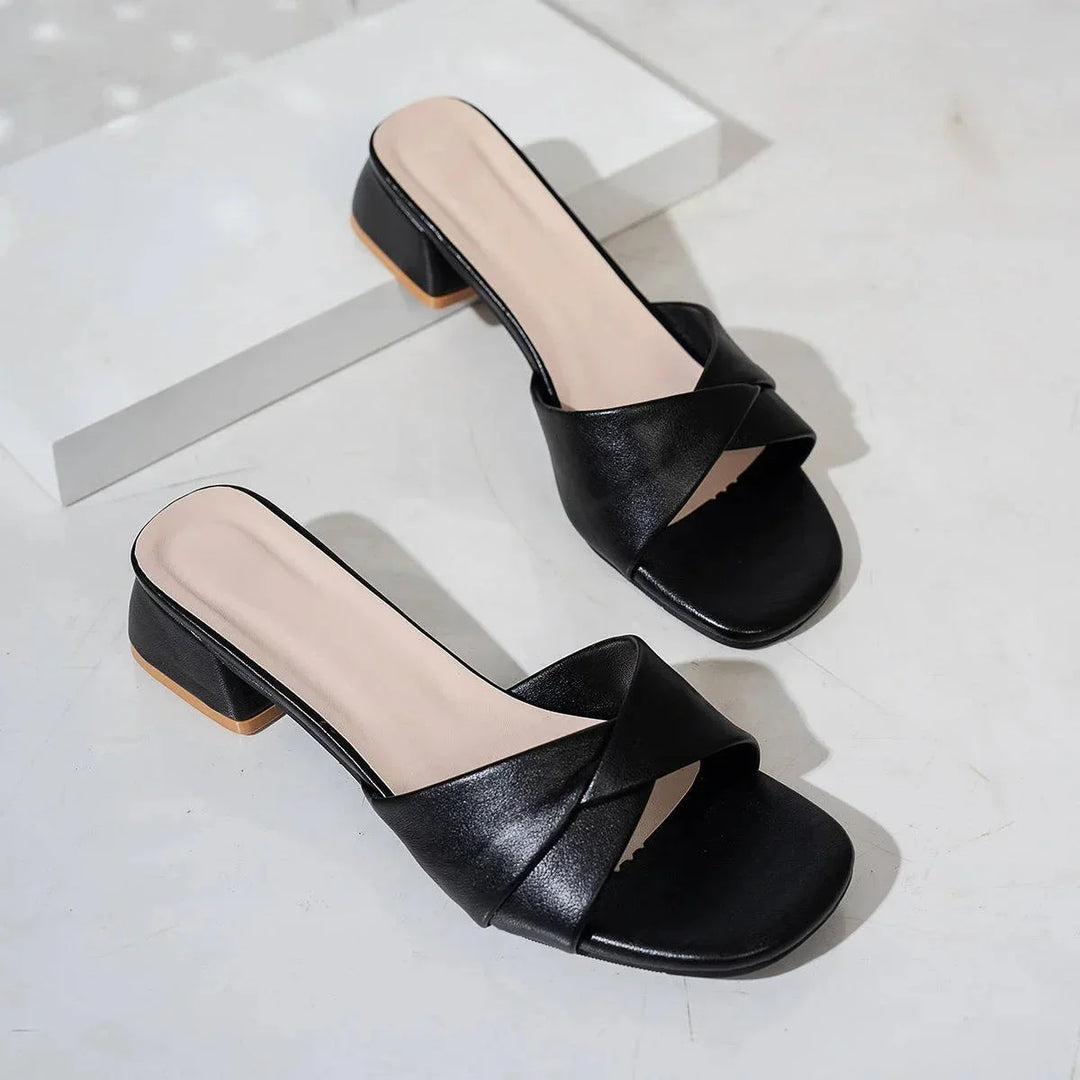 Dames slippers met kruisbanden en blokhak, kunstleer
