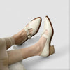 Leren puntige T-strap schoenen met blokhak