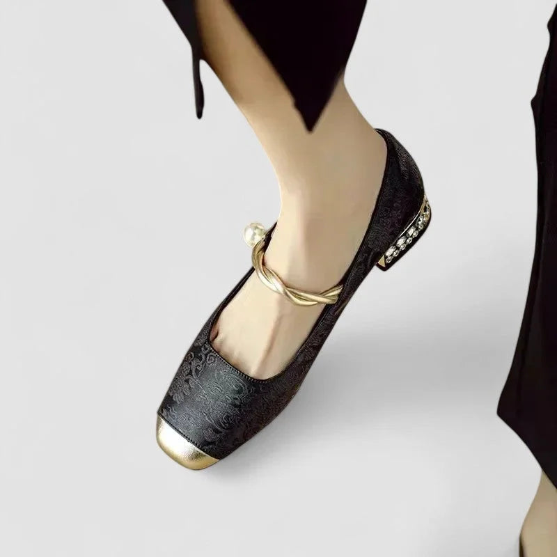 Gepatroonde Mary Jane-schoenen met gouden neus en blokhak