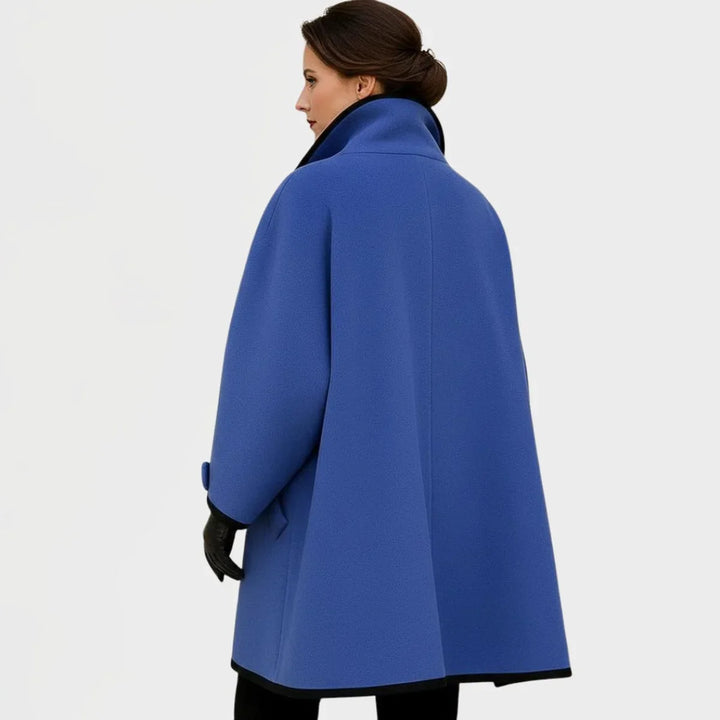 Oversized mantel van wolmix met contrasterende bies
