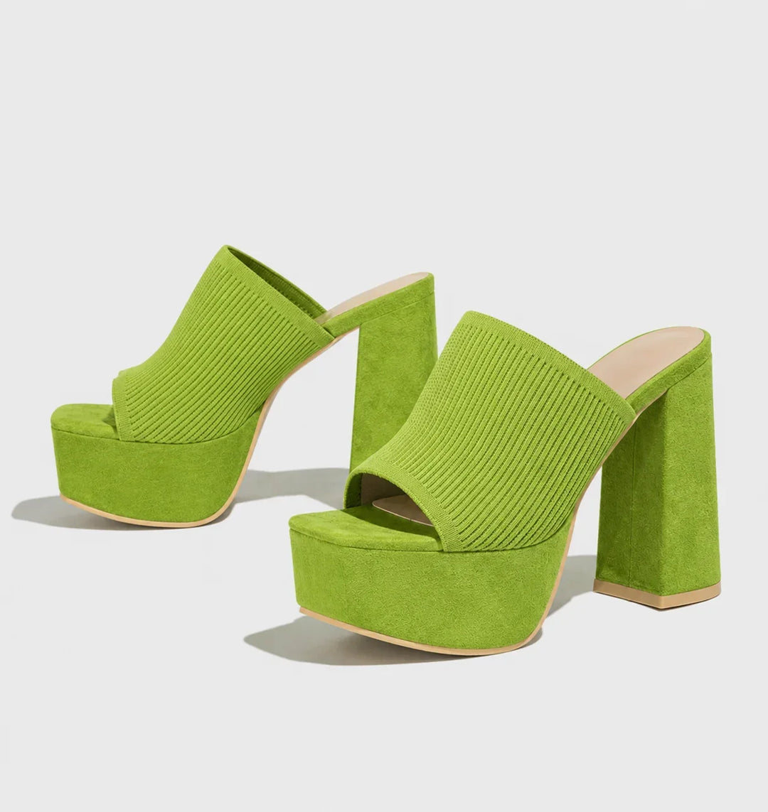 Geribbelde gebreide plateausandalen met blokhak