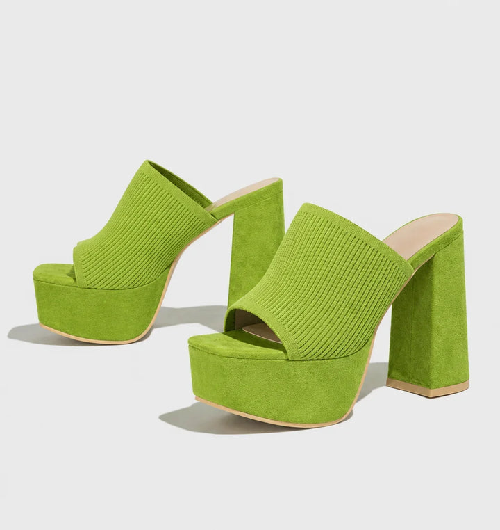 Geribbelde gebreide plateausandalen met blokhak