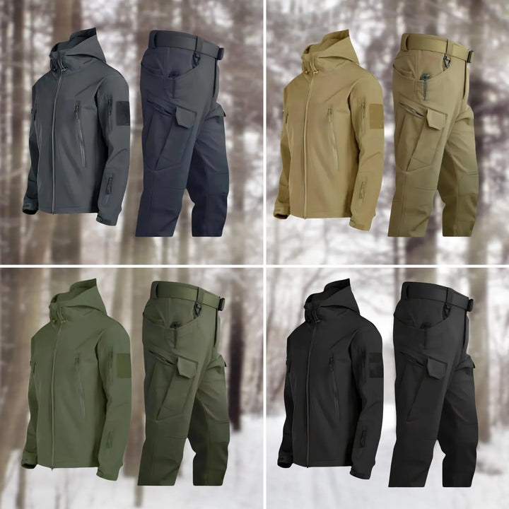 Waterdichte tactical set met capuchonjack en cargobroek