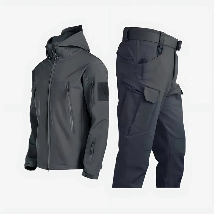 Waterdichte tactical set met capuchonjack en cargobroek