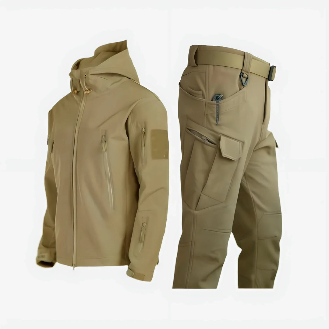 Waterdichte tactical set met capuchonjack en cargobroek