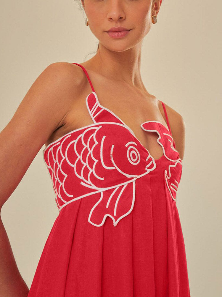 Rosa - Elegante Rode Maxi-Jurk met Spaghettibandjes en Geborduurde Vissen - SkinzLine